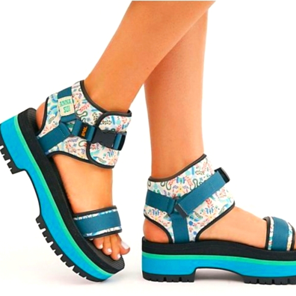 TEVA X ANNA SUI Indio Jewell platform sandal - Picture 1 of 9